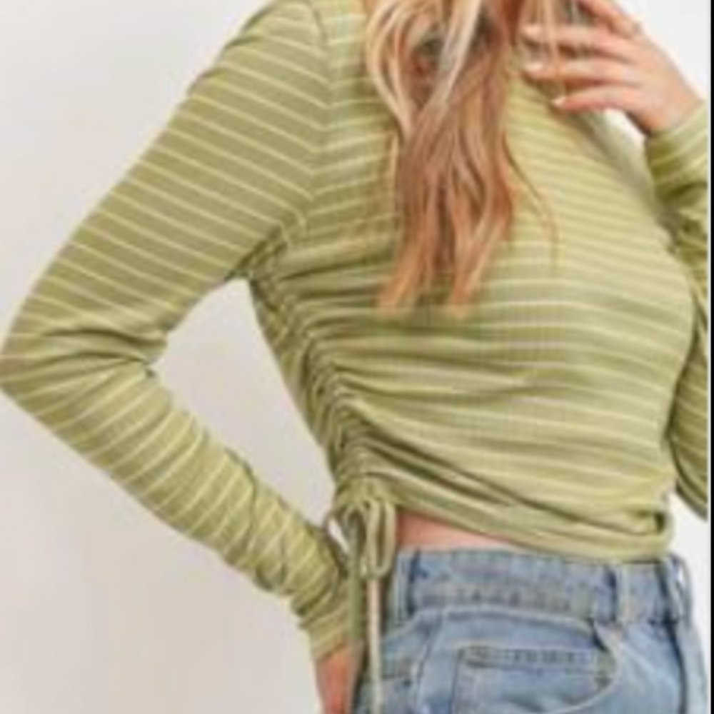 Side Ruched Long Sleeve